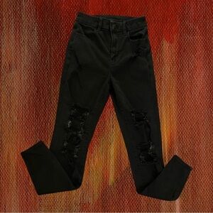 AMERICAN EAGLE Women’s Distressed Curvy High Rise Next Level Stretch Jegging